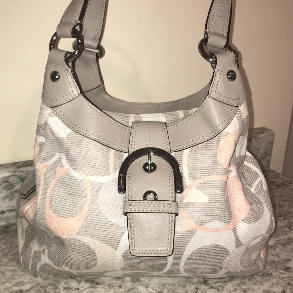Unique Coach Purse - Picture 2 of 9